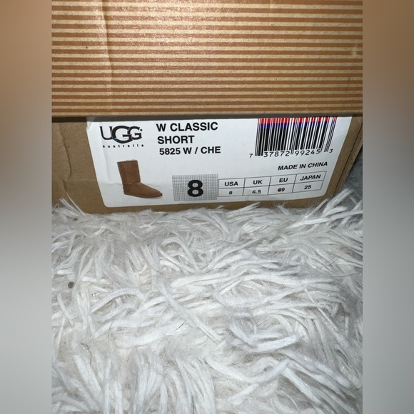 Tan ugg boots - Picture 1 of 2